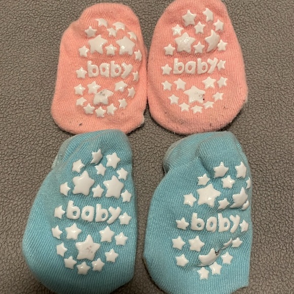 Set of 6 infant 12-36 month slipper socks - Picture 5 of 7